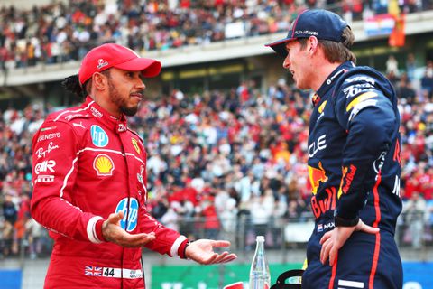 Formule 1-ster ziet duidelijk verschil tussen Max Verstappen en Lewis Hamilton: 'Uiteindelijk tellen maar twee dingen'