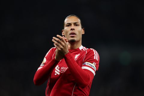 Topvoetballer Virgil van Dijk laat zich van een andere kant zien: 'Er zijn zoveel dingen belangrijker dan voetbal'