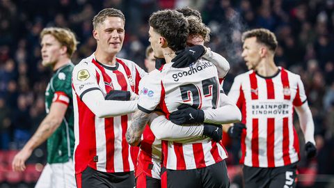 Ervaringsdeskundige spreekt zich uit over 'platte kar op winterbanden bij PSV': 'Het is véél te vroeg'
