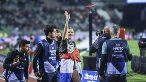 Trainer van Femke Bol dwingt respect af met opvallende actie: 'Dat is mijn soort coach!'