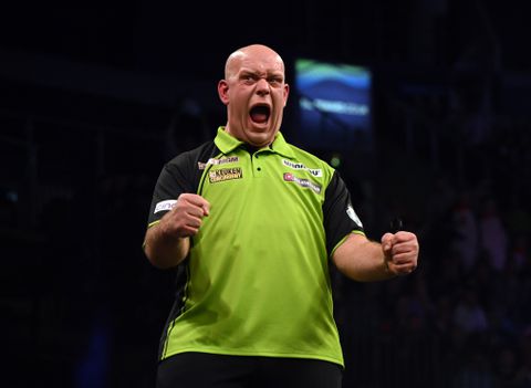 Gooit Michael van Gerwen negendarter in Premier League? Dan wint hij een oogverblindend setje