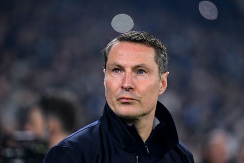 Voormalig toptrainer legt schuld bij Feyenoord na ontslag Brian Priske: 'Ik heb daar wel mijn twijfels bij'