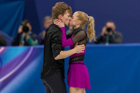 Olympische kus laat stadion ontploffen: 'Ik val zo flauw'