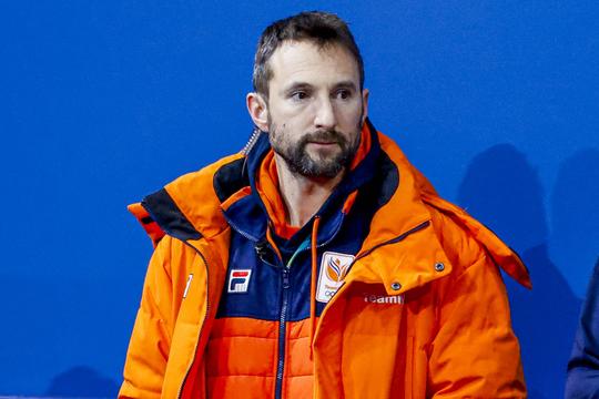 Bondscoach falende shorttrackers wijst naar 'fout' op Winterspelen: 'Er was wat geks aan de hand'