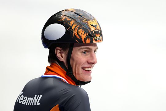 Hierdoor heeft gouden shorttracker Jens van 't Wout een groot litteken in z'n gezicht en twee gouden tanden