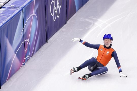 Onbegrip shorttrackicoon over 'verkeerde keuze' Nederlanders in fatale halve finale op Spelen: 'Waarom zou je?'
