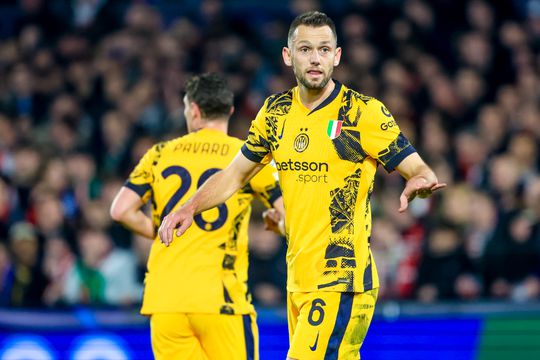Stefan de Vrij moet vrezen voor clash met Feyenoord: 'We hebben wat kleine probleempjes'