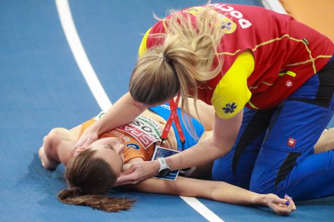 Nederlandse atlete laat van zich horen na vreselijke valpartij EK atletiek en deelt vervelend nieuws