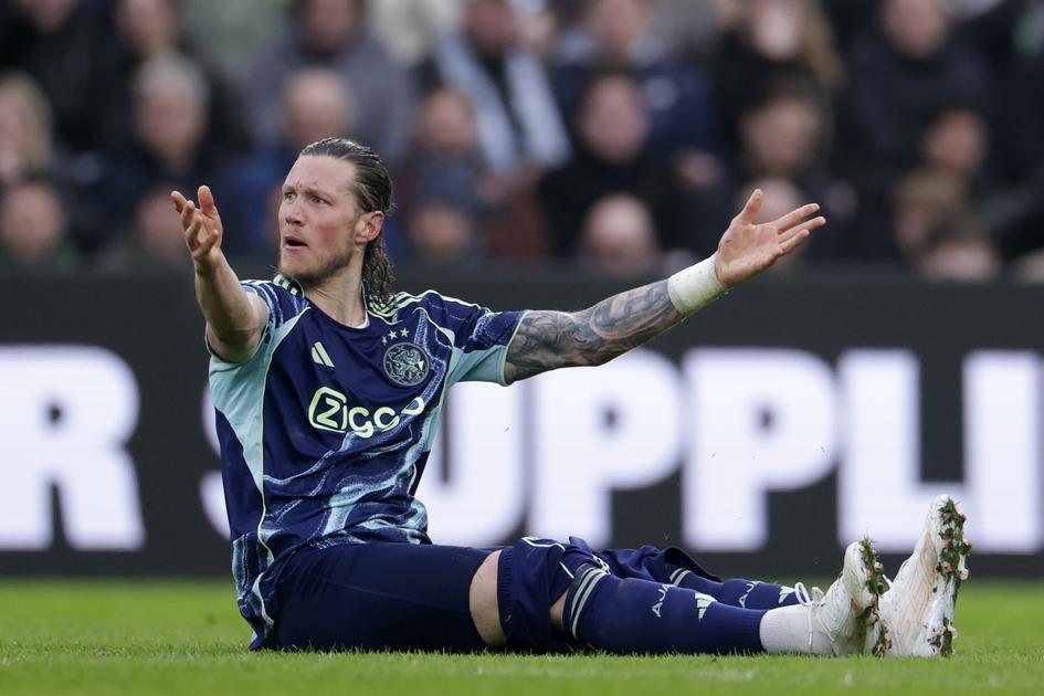 Dit is waarom Ajax tijdens de play-offs om Europees voetb...