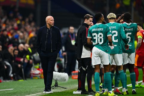 Live Champions League | Liverpool in de problemen bij jubileum Arne Slot tegen Galatasaray van Noa Lang