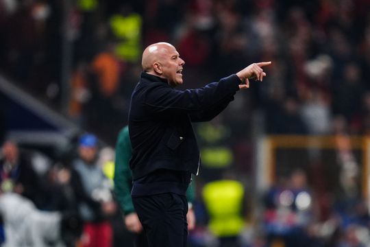 Liverpool moet vrezen voor vroege exit in Champions League na zeperd bij jubileum Arne Slot