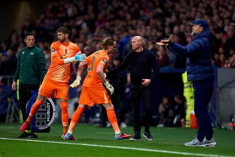 Krankzinnig drama in Champions League: keeper Tottenham Hotspur faalt hopeloos en wordt na 17 minuten gewisseld