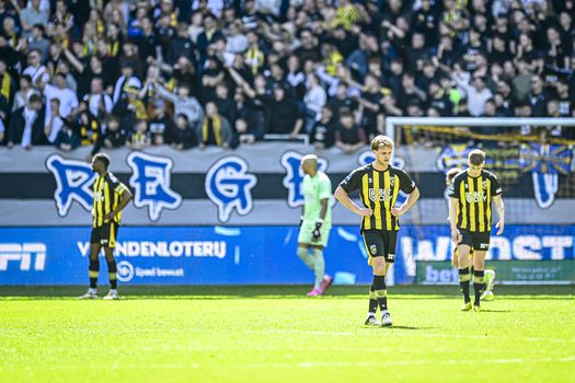 Sjoerd Mossou vernietigend over Vitesse: 'Nog nooit zo terecht dat een club degradeerde'