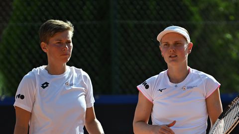 Nederlandse tennissters kunnen het ook zonder Arantxa Rus en bereiken play-offs Billie Jean King Cup