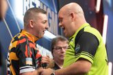 Nathan Aspinall daagt Michael van Gerwen uit: 'We weten allemaal wie nu de beste darter van de wereld is'