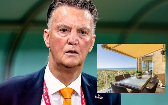 Louis van Gaal hoopt strandappartement nog altijd met megawinst te verkopen