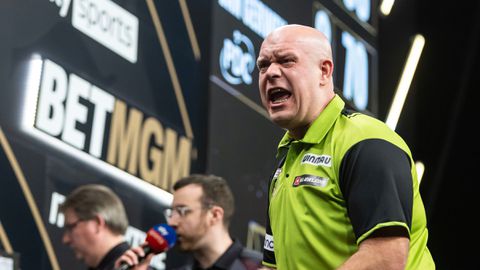 Problemen nemen toe voor topdarter Michael van Gerwen: nederlaag in Premier League heeft grote gevolgen