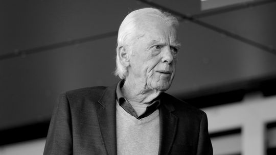 Oud-toptrainer Leo Beenhakker (82) overleden: succes met Ajax en Feyenoord, gedoe bij Oranje en held van Real Madrid