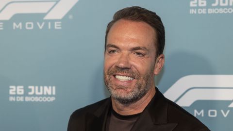 Veelbesproken oud-coureur Robert Doornbos keert na 1,5 jaar terug: 'Hij schuift vanavond aan!'