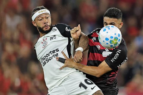 Oranje-international Memphis Depay hoort uitspraak in zaak rond telefoongebruik