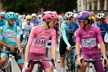 'Vandaag ga ik naakt': rel om paarse broek van Tadej Pogacar in Giro d'Italia krijgt nieuw hoofdstuk