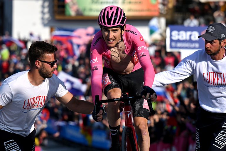 Organisatie van de Giro voegt wisselzone toe in tijdrit: komen er dan toch fietswissels?