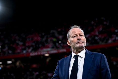 Ajax-legende deelt opmerkelijk verhaal over kostbare prijs: 'Hij kwam terug met 35.000 contant'