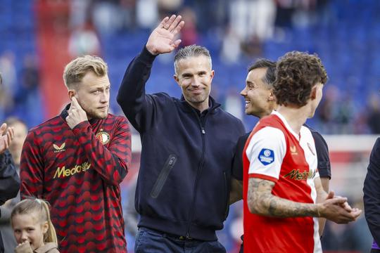 Robin van Persie geeft duidelijkheid over toekomst bij Feyenoord na binnenslepen Champions League-ticket
