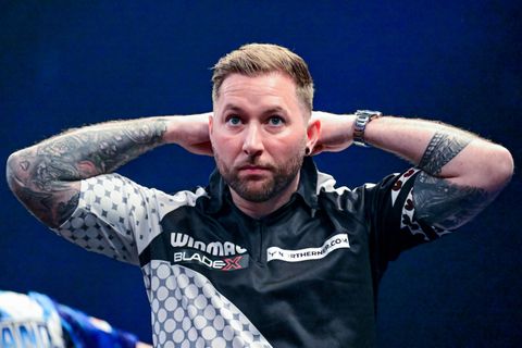Topdarter Danny Noppert beleeft 'zware dagen' in Oostenrijk: 'Veel problemen gehad op het toilet'