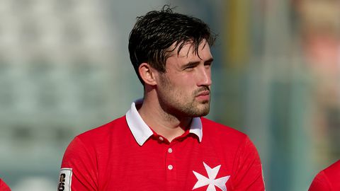 Oranje komt bij Malta zoon van uitgesproken Engelse analist Jamie Carragher tegen: ‘Hij heeft geen keuze!’