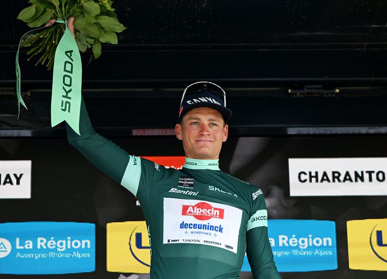 Strijdlustige Mathieu van der Poel over mislopen ritzege: 'Eén van de zwaarste dagen ooit'