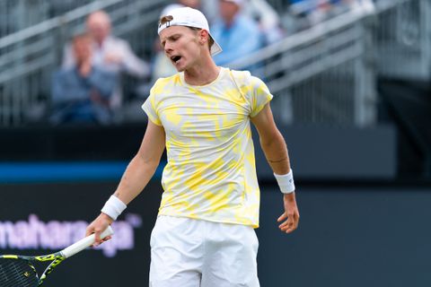 Tennisser Jesper de Jong teleurgesteld na uitschakeling Libéma Open: 'Dat maakt het gewoon heel moeilijk'