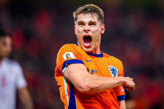 Oranje-speler Micky van de Ven in de zevende hemel na bijzonder moment in Groningen: 'Die pakken ze mij niet meer af'