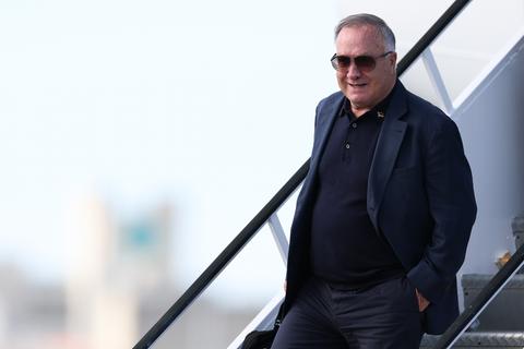 Dick Advocaat (78) maakt opvallend uitstapje naar andere sport op WK: 'Dat is een eer'