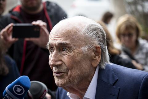 FIFA krijgt vlak voor start van WK flinke kritiek van oude bekende: 'Het is ongelooflijk en absurd'