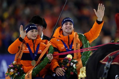 Nederlandse topschaatsers krijgen te maken met bijzondere primeur: 'Dit creëert een uniek feest'