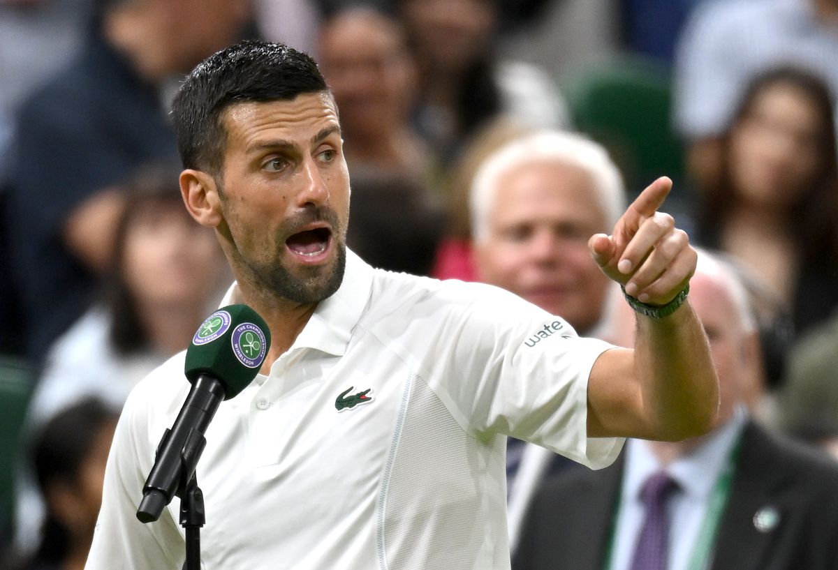 Rellende Novak Djokovic ontsnapt op Wimbledon aan nieuwe confrontatie met publiek