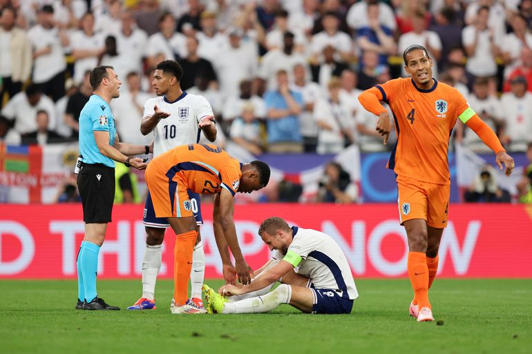 Rafael van der Vaart ziet handigheidje van Harry Kane bij penalty Engeland