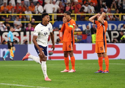 Video | Ollie Watkins schiet droom Oranje in blessuretijd aan flarden