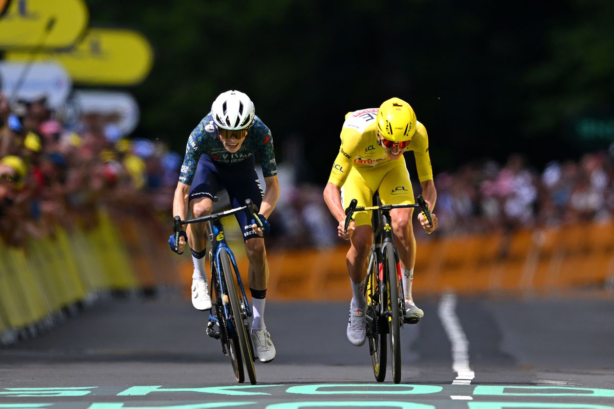 Jonas Vingegaard en Tadej Pogacar delen tik uit in Tour: Primoz Roglic grootste slachtoffer