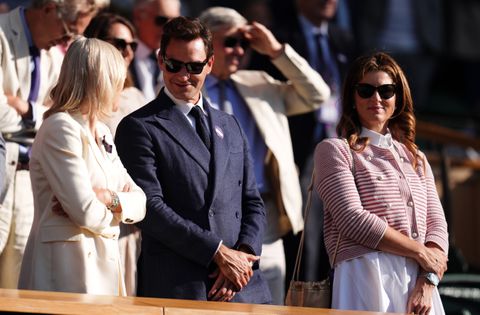 Vrouw tennislegende Roger Federer maakt indruk met peperduur horloge; waarde 48(!) keer meer dan van haar man