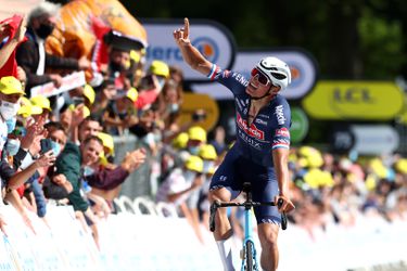 Emotionele Mathieu van der Poel barstte in tranen uit in Tour de France: 'Aan wie ik dacht?'