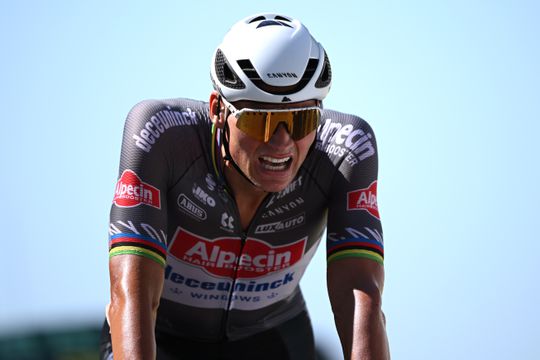 Mathieu van der Poel zit helemaal stuk: geletruidager heeft alles gegeven in slopende Tour de France-rit