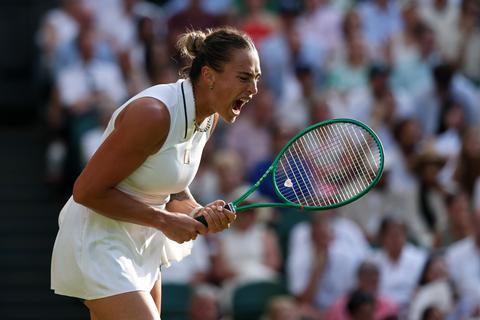 Toptennisster Aryna Sabalenka ondergaat 'haar vorm van therapie' na deceptie op Wimbledon