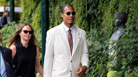 Virgil van Dijk en vrouw stelen de show op Wimbledon en roepen historische gebeurtenis op bij Britse pers