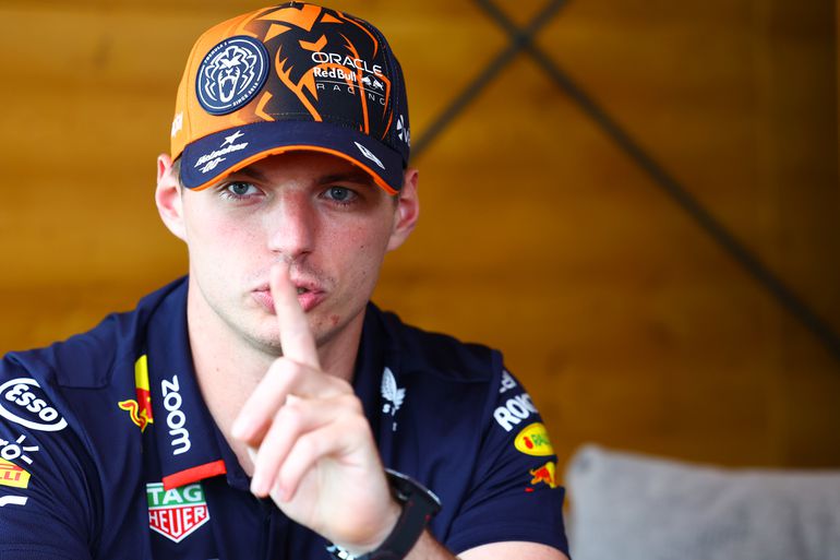 Max Verstappen erkent dat hij het zat is: 'Ik zet mijn hersenactiviteit gewoon op één procent'