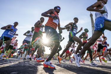 Drama voor Abdi Nageeye vlak voor finish olympische marathon