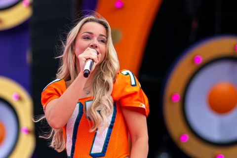 Populaire vriendin (29) van Nederlandse voetballer hoopt op dikke winst na lastige tijd