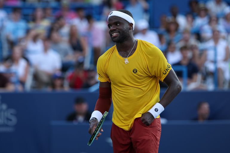 Toptennisser geeft fors bedrag weg aan emotionele student: 'Dit gaat enorm helpen'
