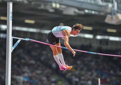 Atletiekicoon Armand Duplantis met grote belofte naar EK atletiek: 'Dat moet ik dus maar eens gaan doen'